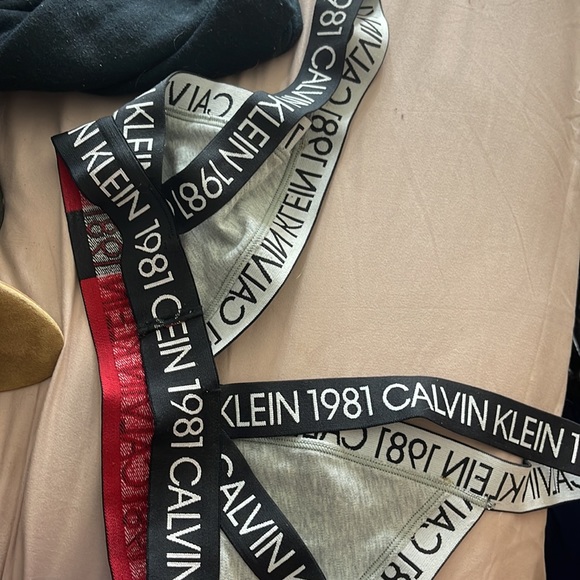 bra - Picture 2 of 2